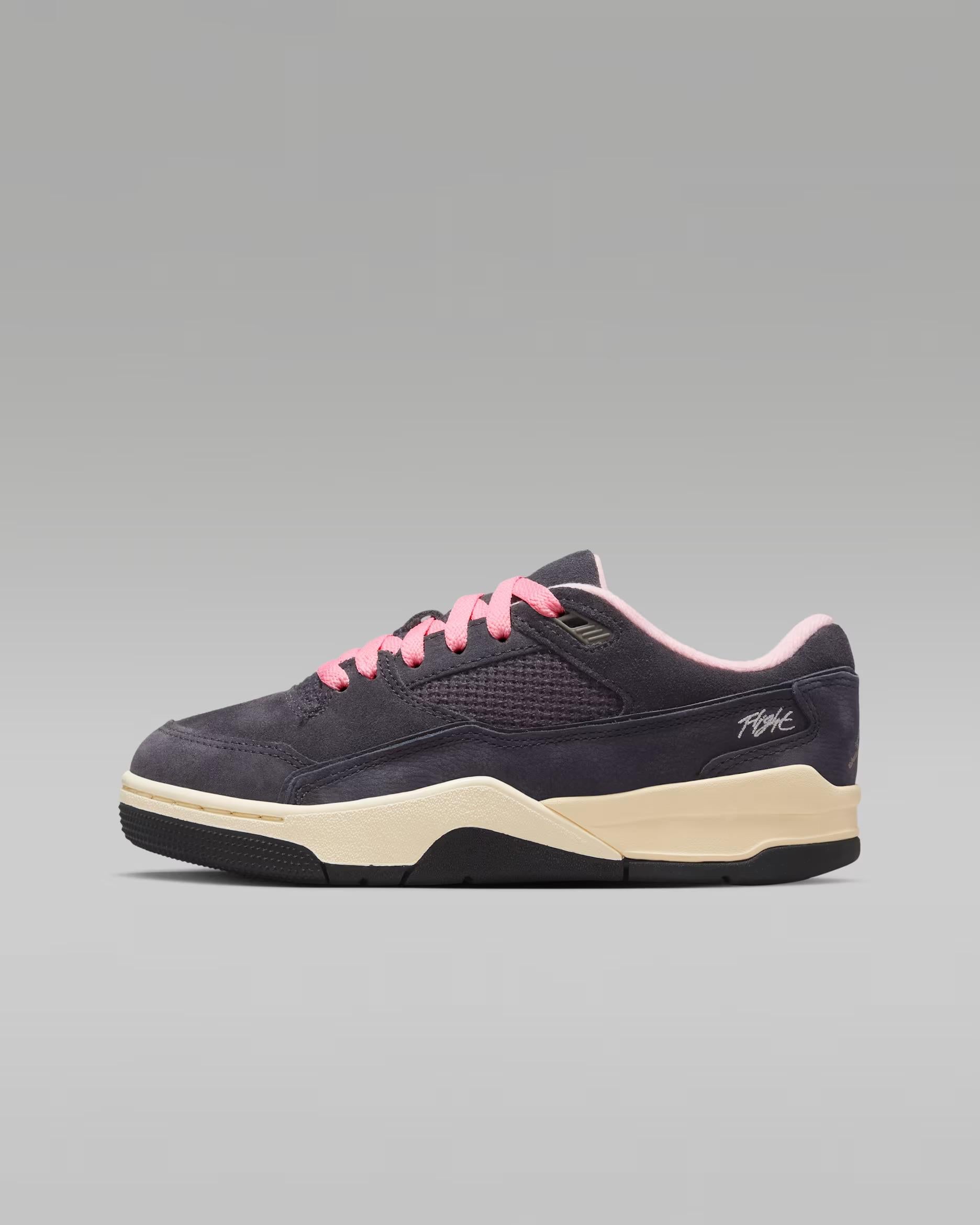 Jordan Flight Court 'Black / Pink'