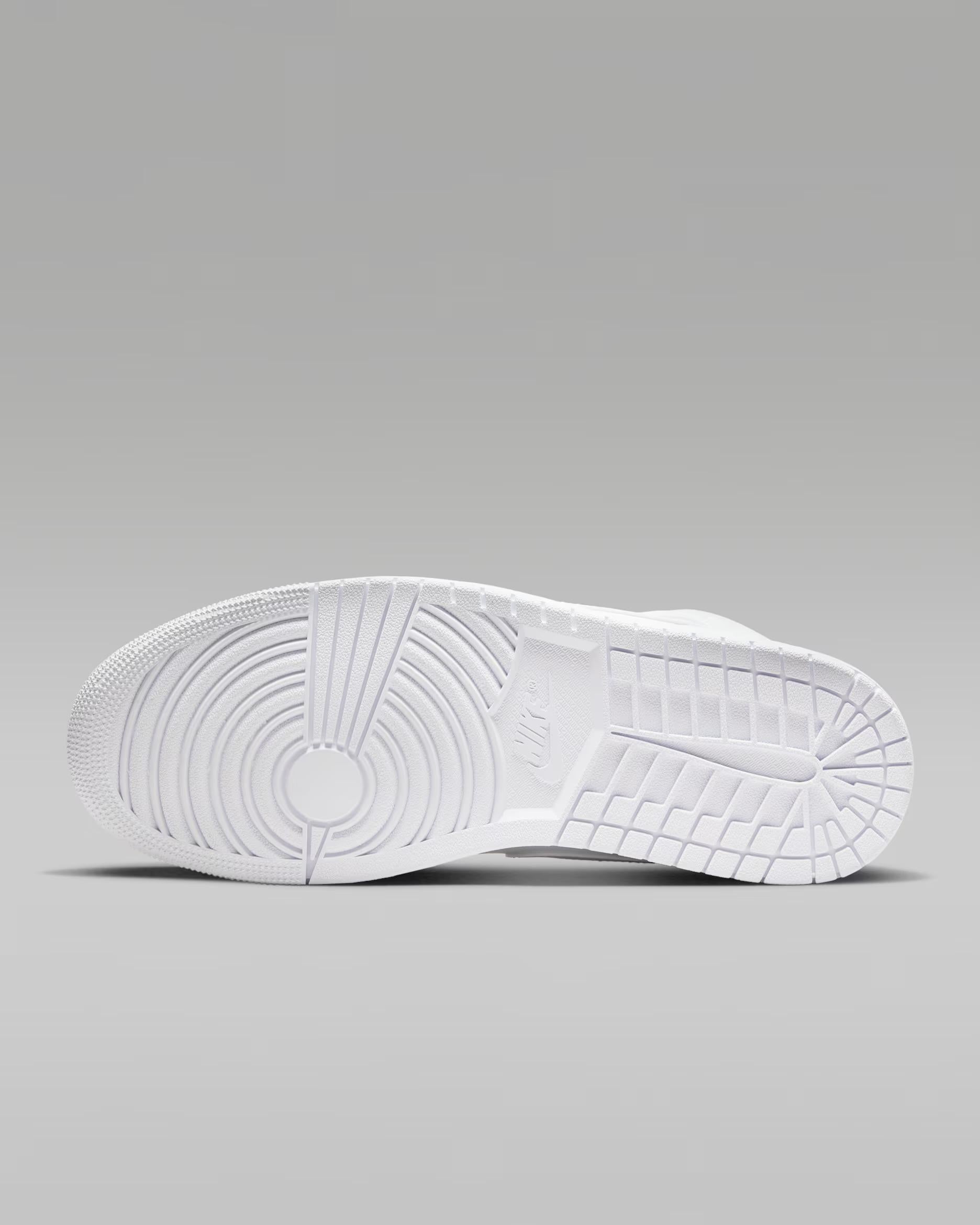 Air Jordan Mid Triple White