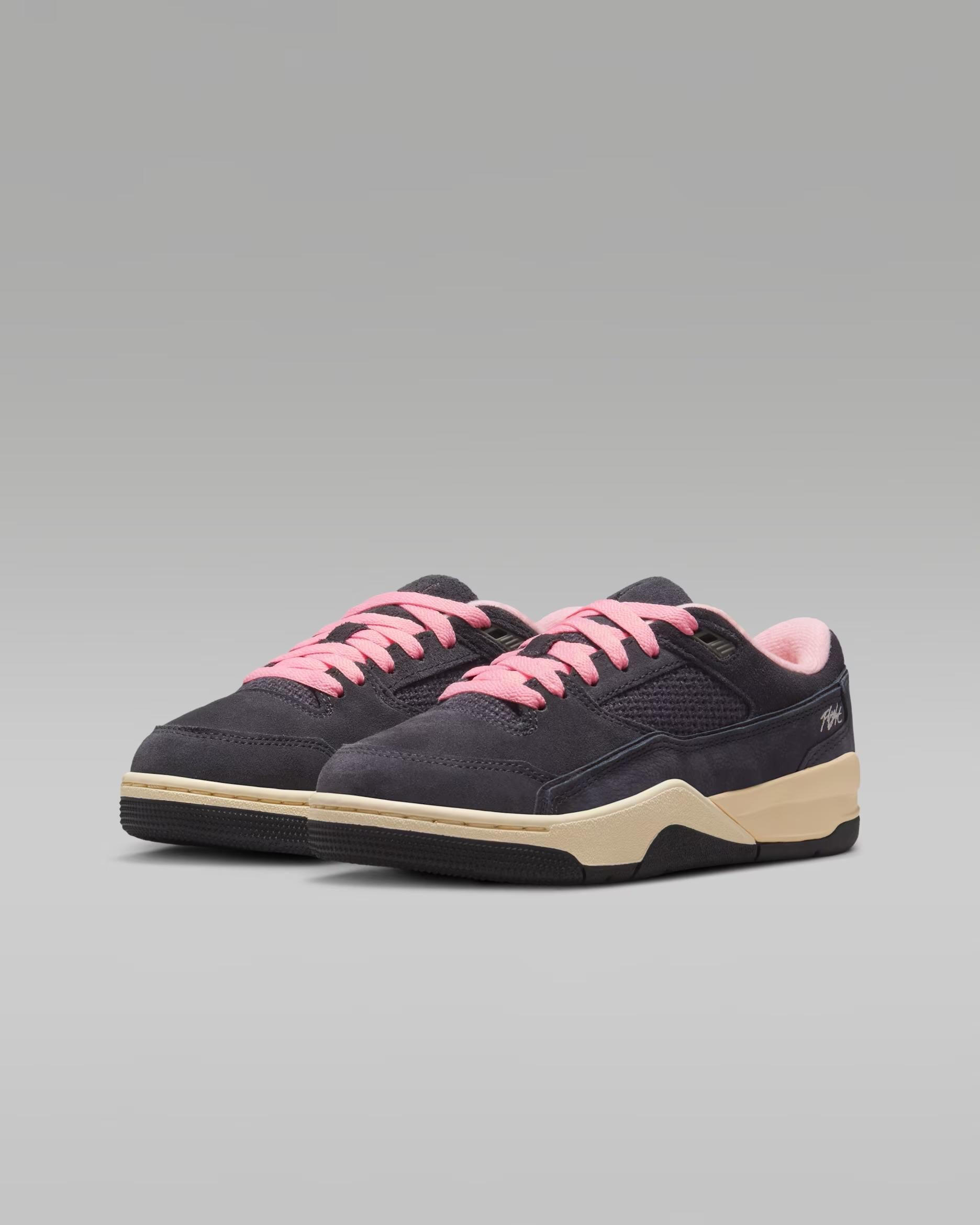 Jordan Flight Court 'Black / Pink'